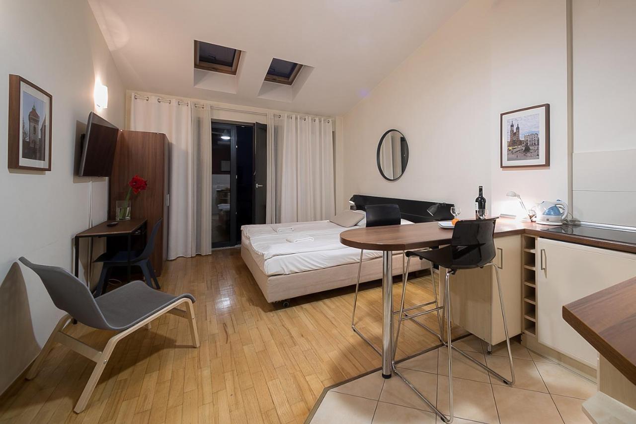 Main Square Studio With Terrace & Air Condition Krasków Exterior foto
